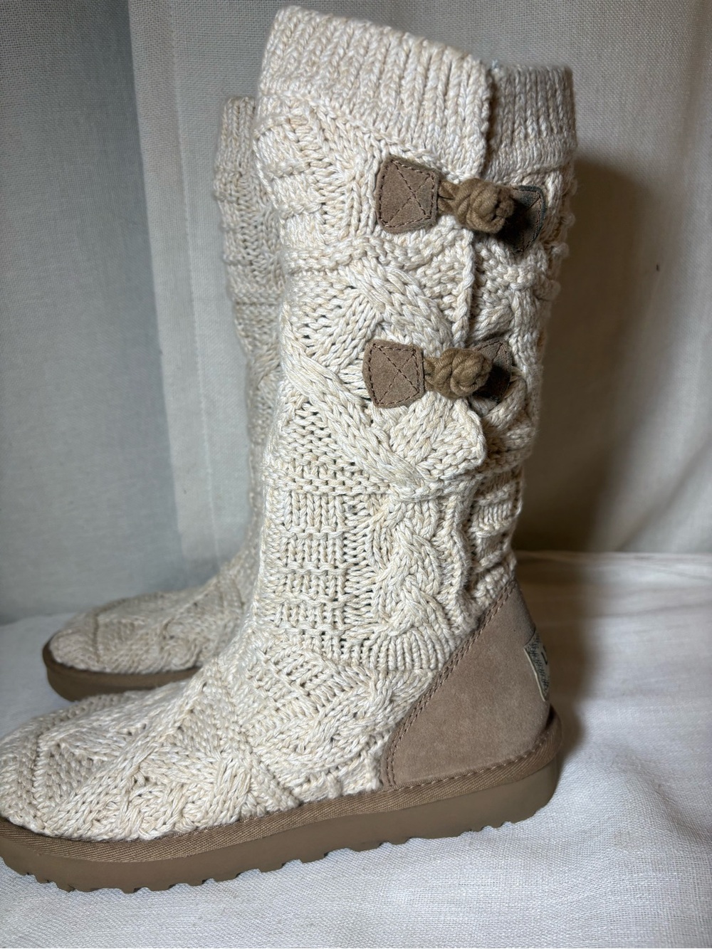 UGG Classic Cardy Knit Tall Boots Cream Cable Knit Cozy Cabincore Size 8 EUC - Picture 3 of 16